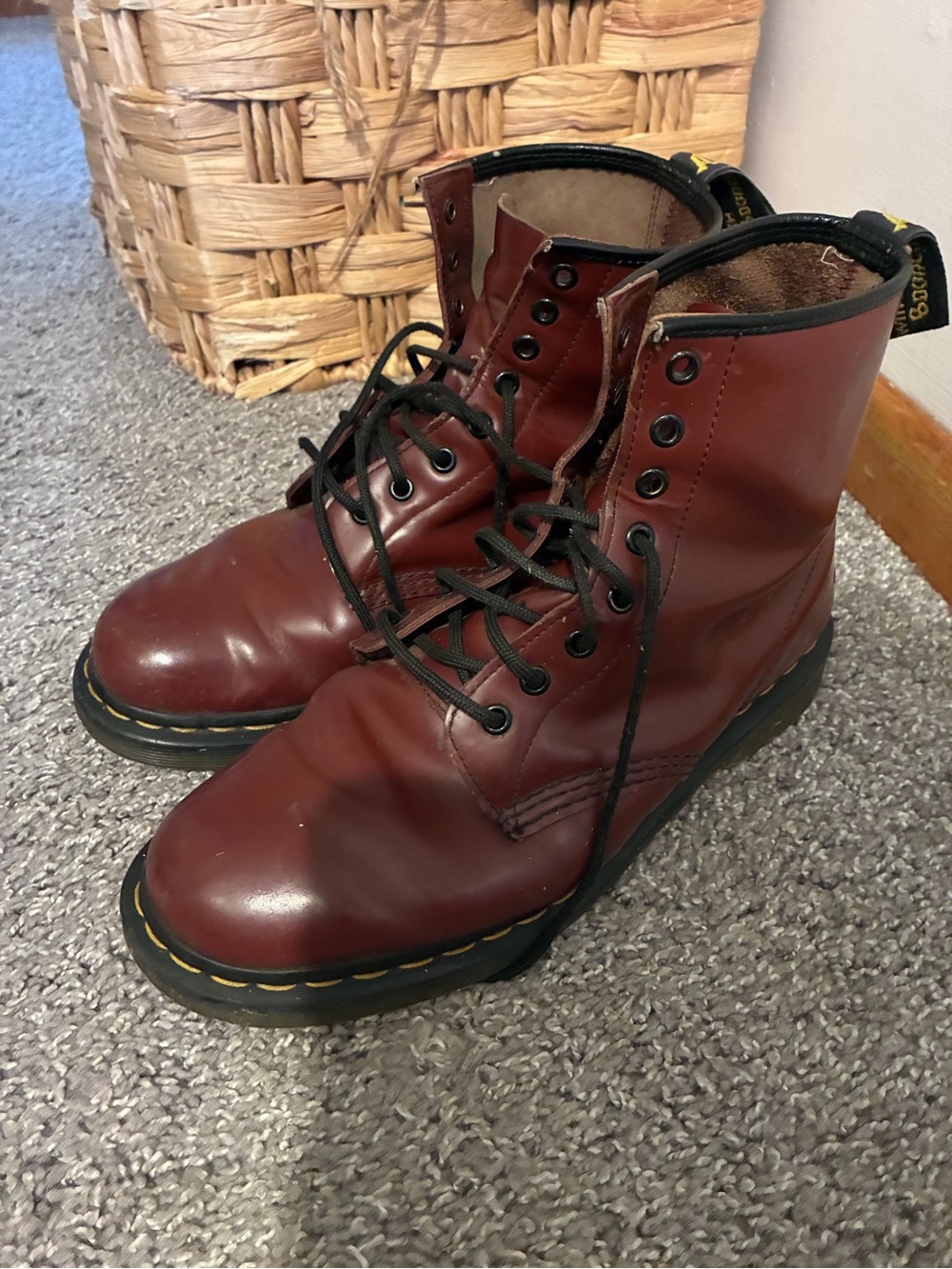Dr. Martens 1460 SMOOTH LEATHER LACE UP BOOTS men’s size 10